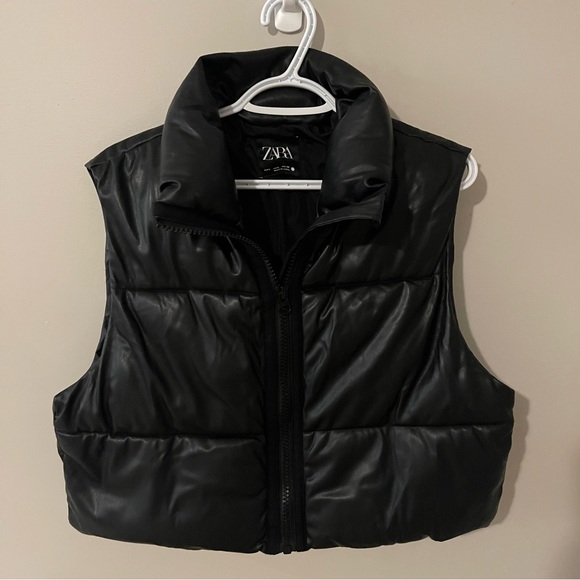 Zara Quilted Faux Leather Cropped Vest - Picture 3 of 4